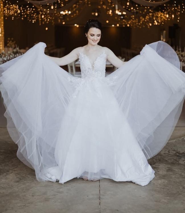 Huize Wedding Gown - WGS 043