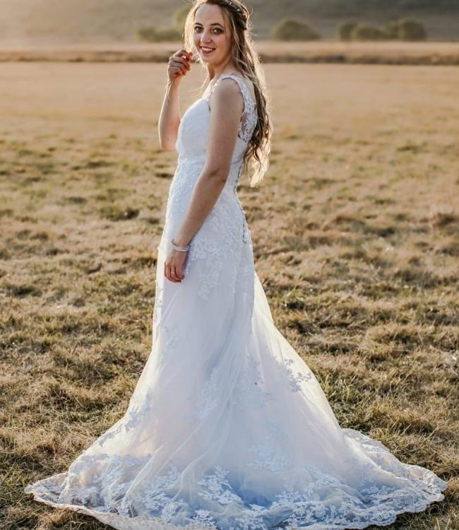 Huize Wedding Gown - WGS 147