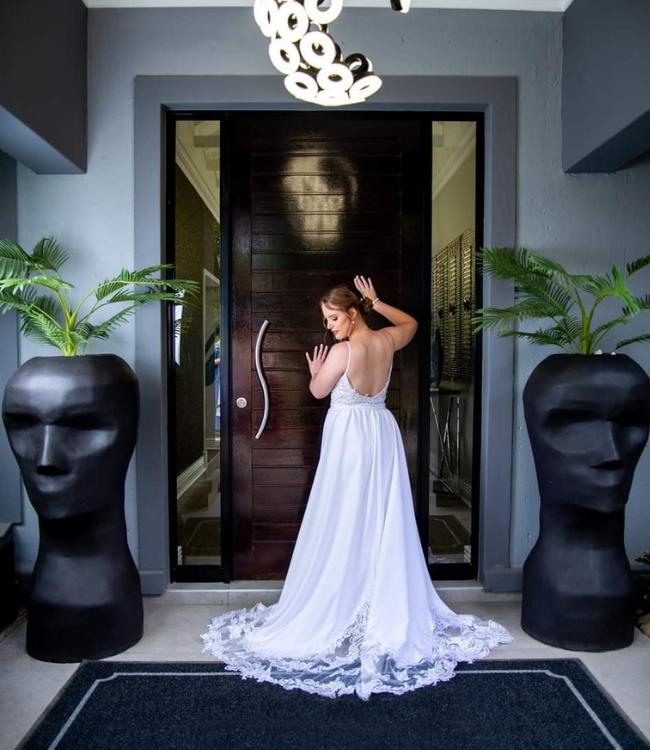 Huize Wedding Gown - WGS 186