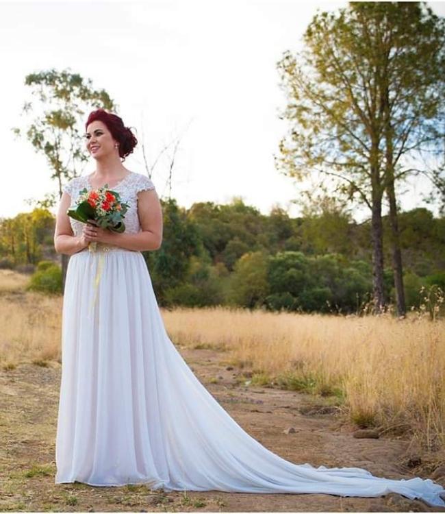 Huize Wedding Gown - WGS 058