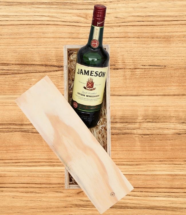 WHISKY HAMPER
